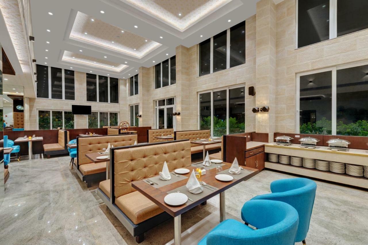 เดอะ เฟิร์น เรซิเดนซี ศาสตรา มหารัศตรา Hotel ซาตารา ภายนอก รูปภาพ