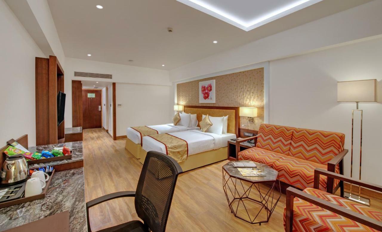 เดอะ เฟิร์น เรซิเดนซี ศาสตรา มหารัศตรา Hotel ซาตารา ภายนอก รูปภาพ